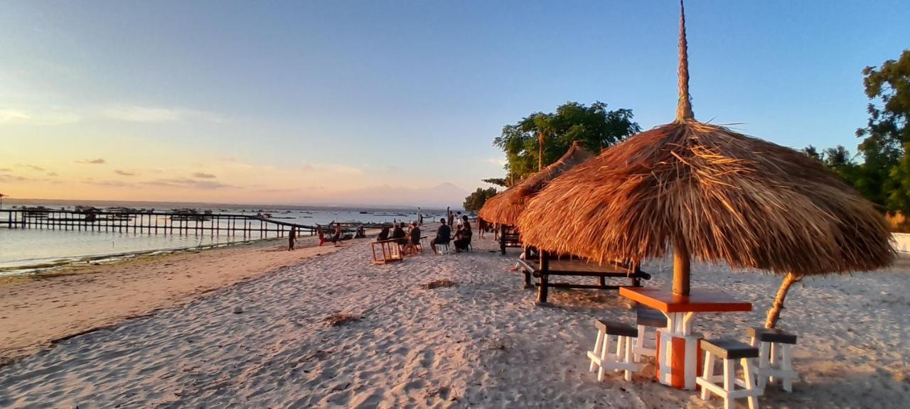 Ekas Beach Guesthouse And Restaurant Exterior foto